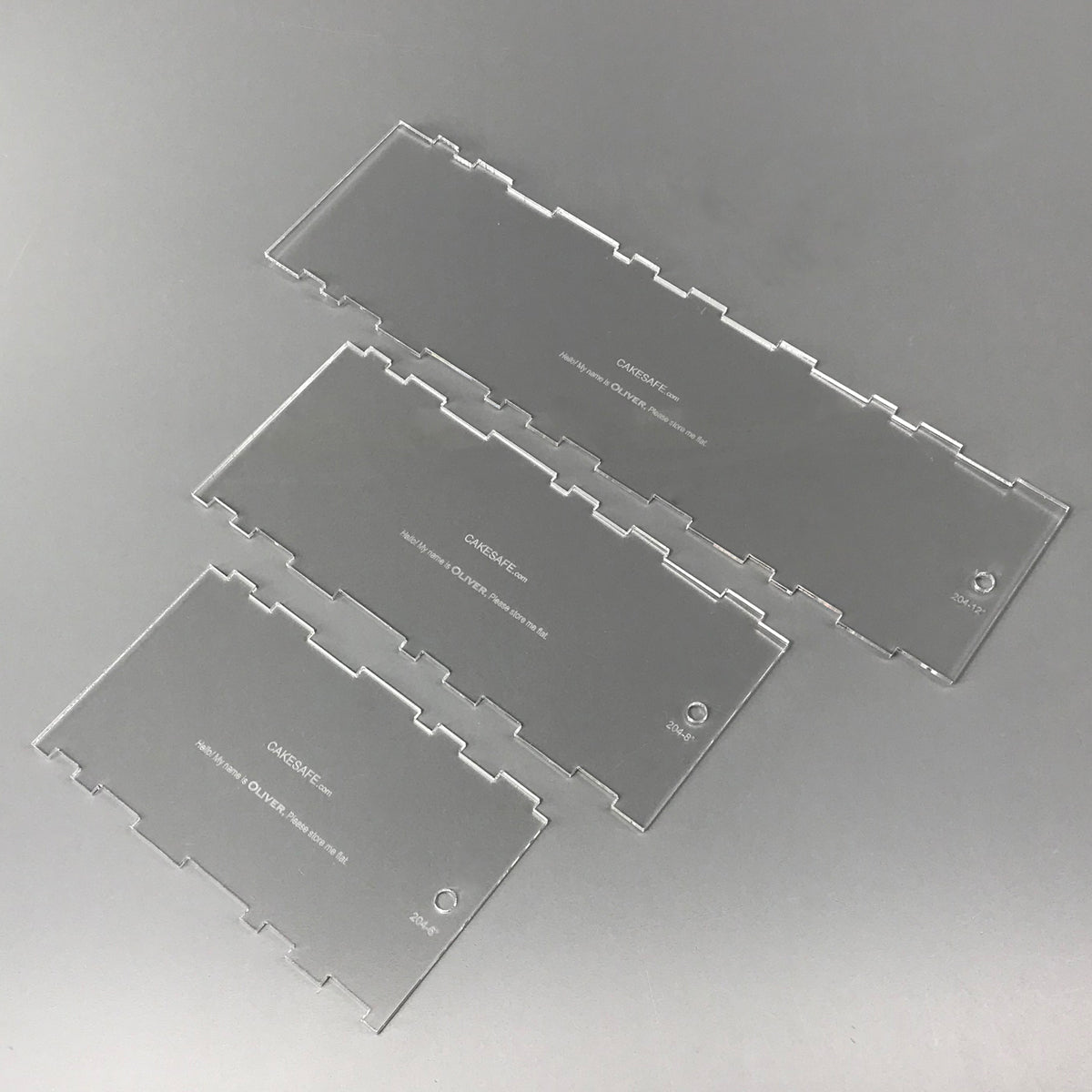 Oliver - 8 inch Tall - CakeSafe Cake Combs