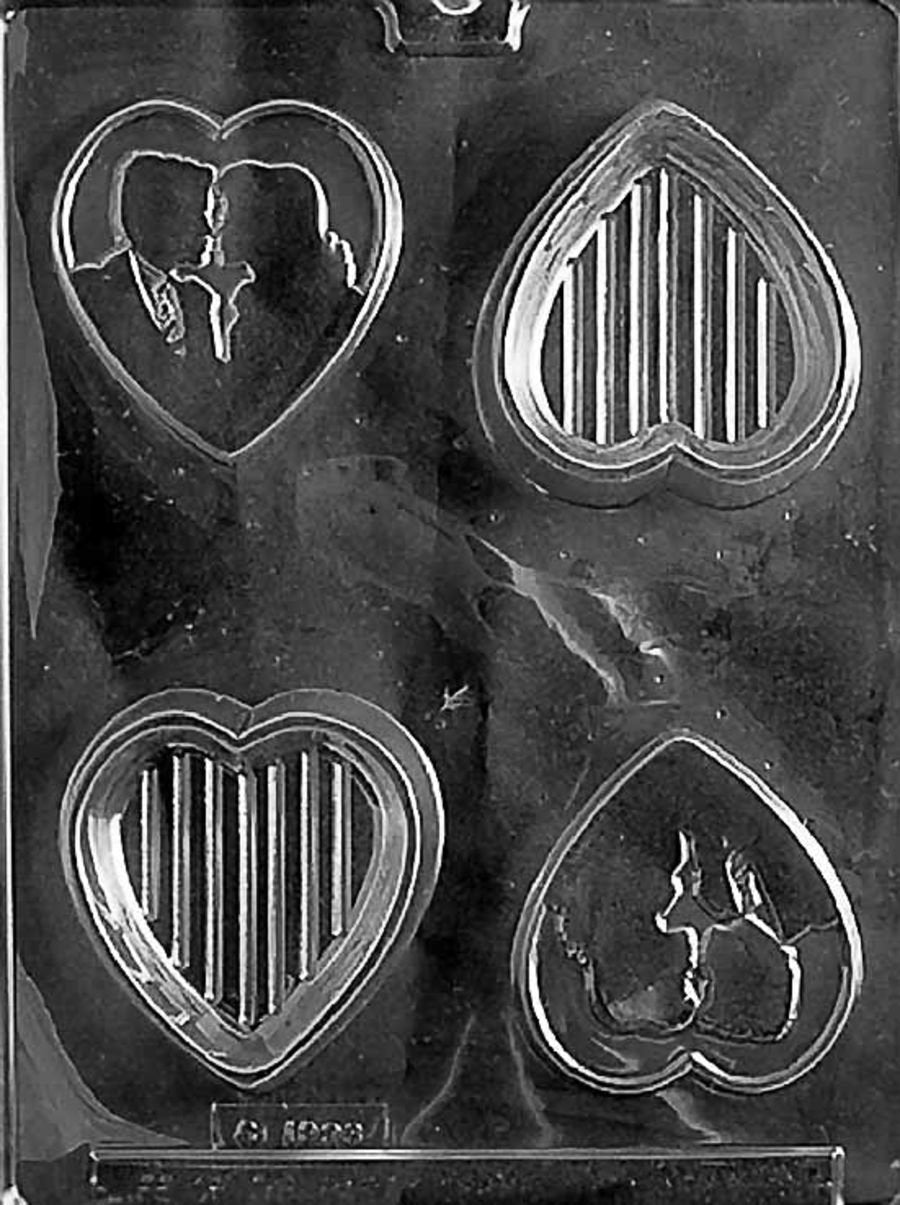 SILHOUETTE LOVER HEART POUR BOX - Small