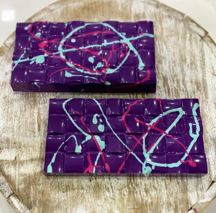 Corrugated 3D Tablet Chocolate Mould