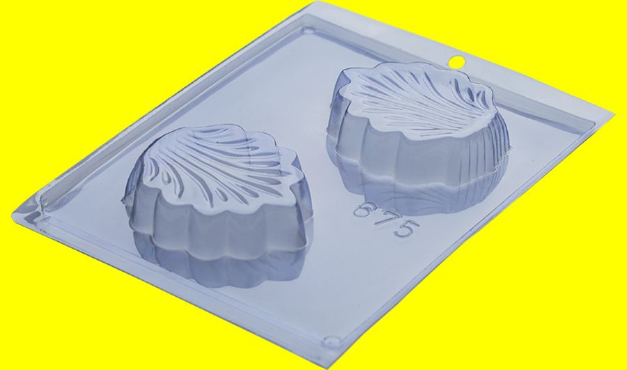 LARGE SHELL CHOCOLATE MOULD