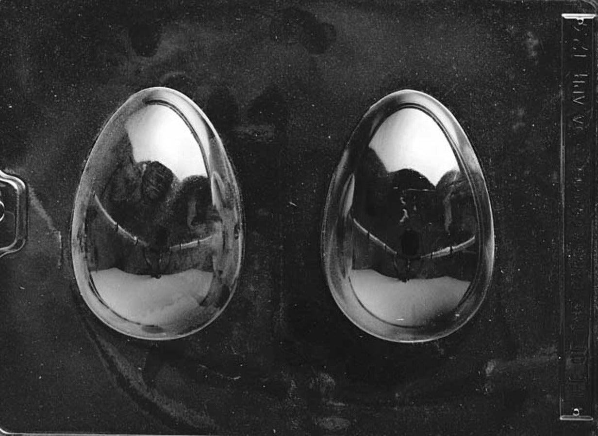 MEDIUM HOLLOW EGG CHOCOLATE MOULD