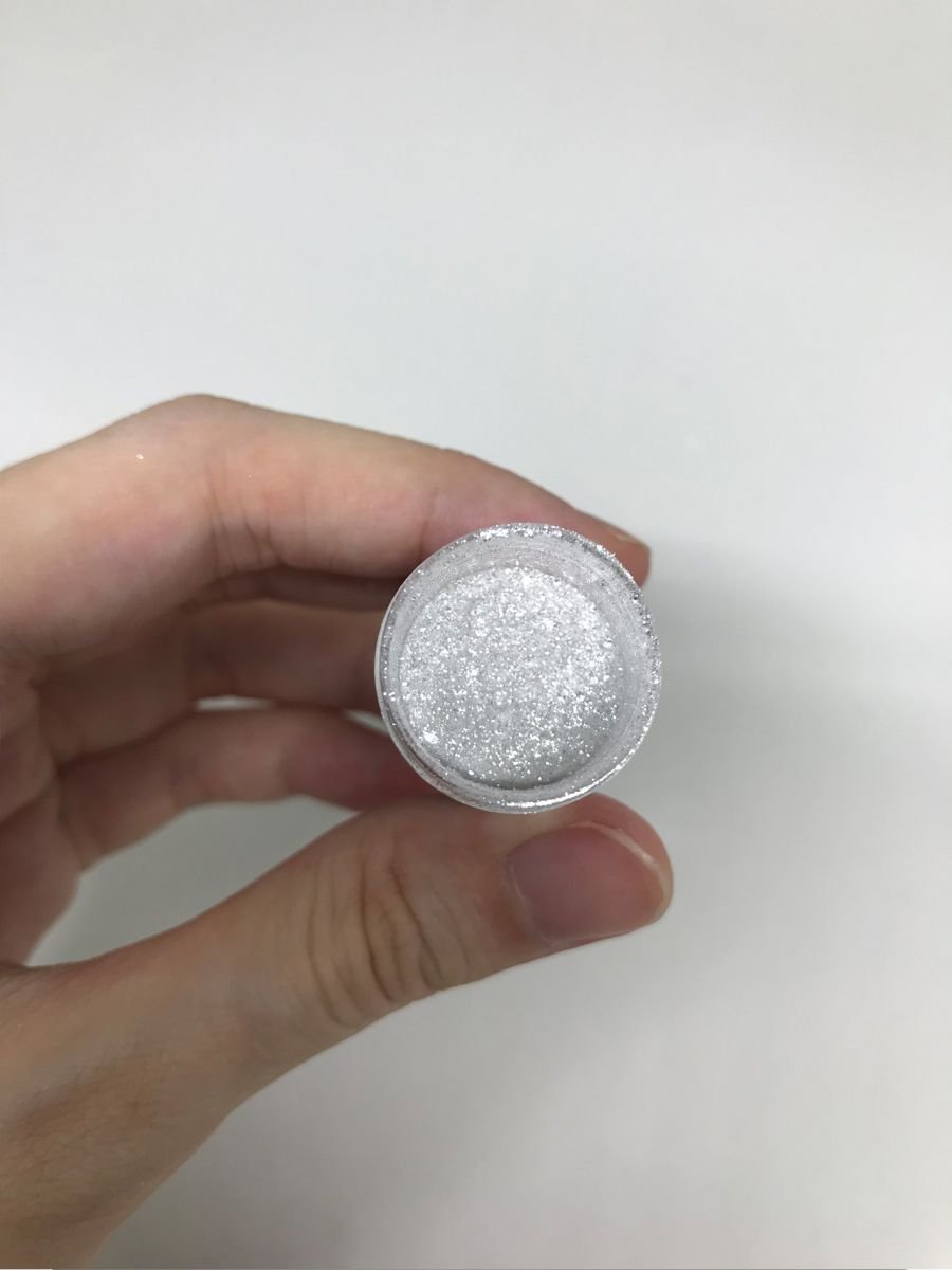 Pearlescent White Crystals