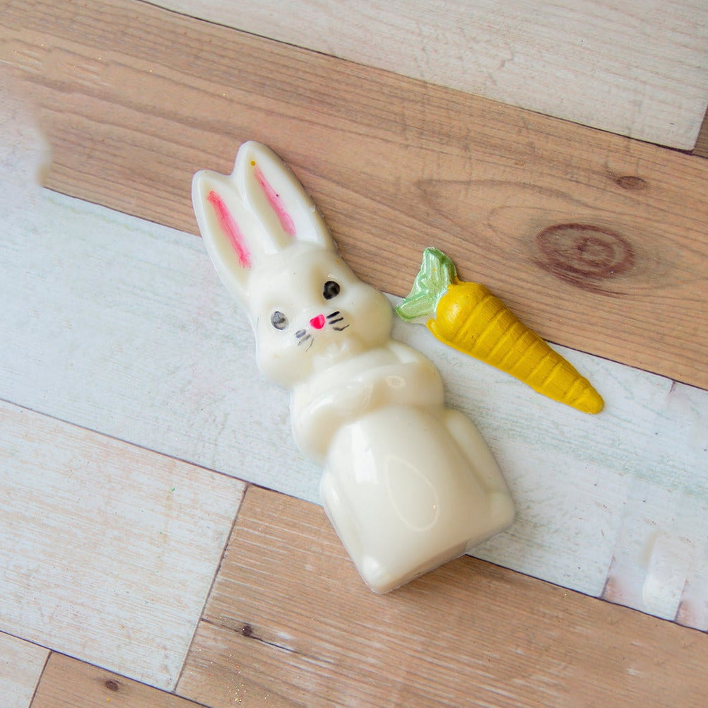 3D Easter Bunny Rabbit with Carrot