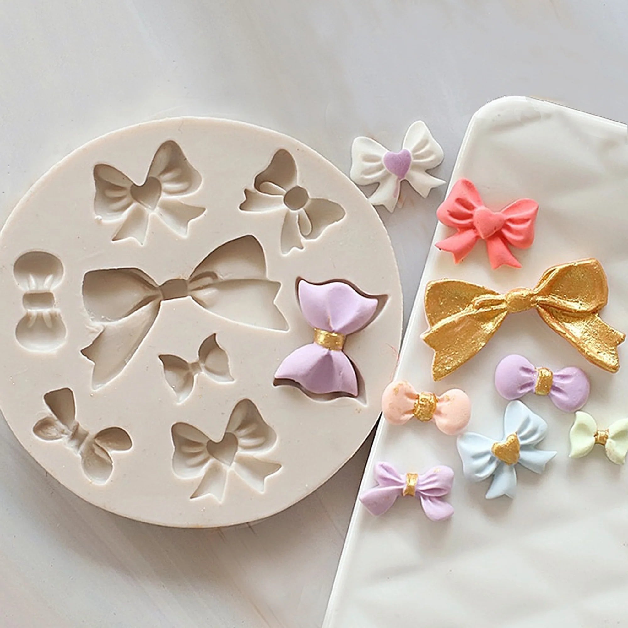 8 Cavity Bow Mould