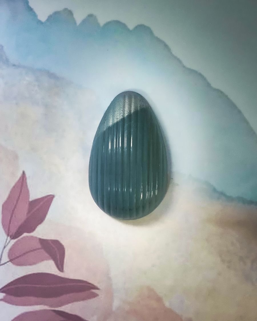 Waves Textured Easter Egg 250g - 3 part choc mould BWB 9337