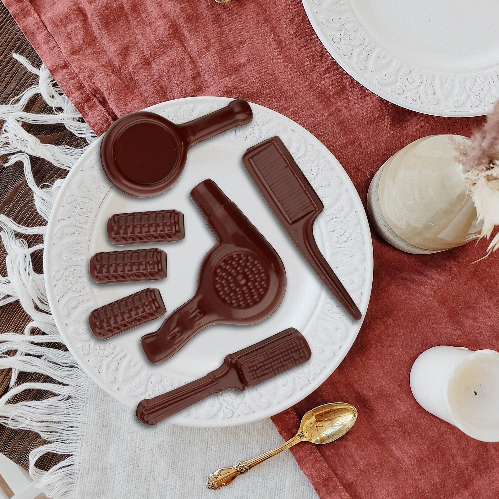 BEAUTICIAN HAIRDRESSER CHOCOLATE MOULD